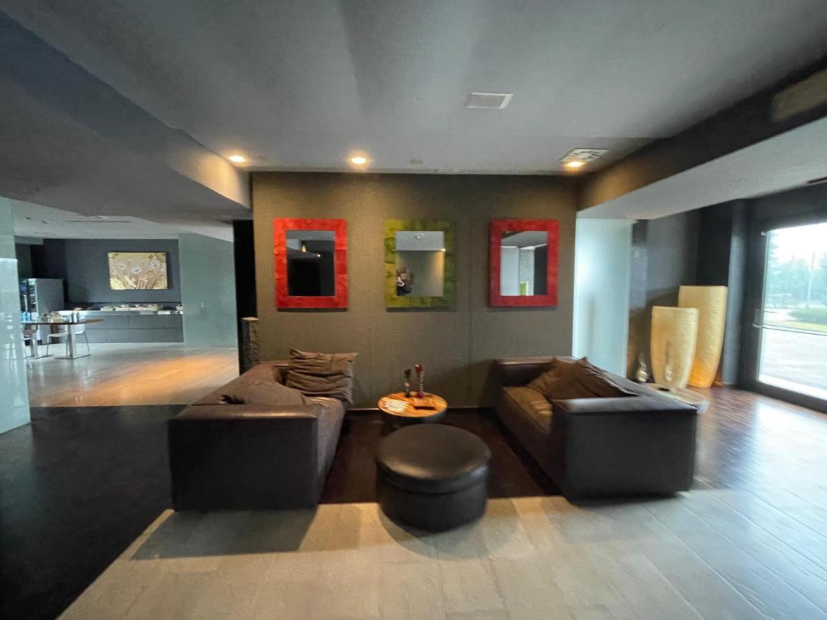 Bes Hotel Cremona Soncino Exteriör bild
