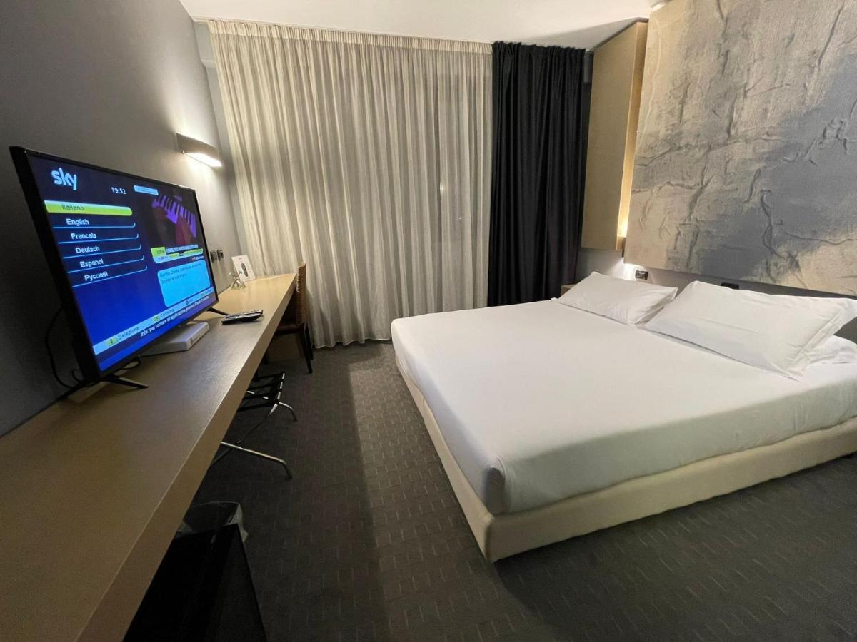Bes Hotel Cremona Soncino Exteriör bild